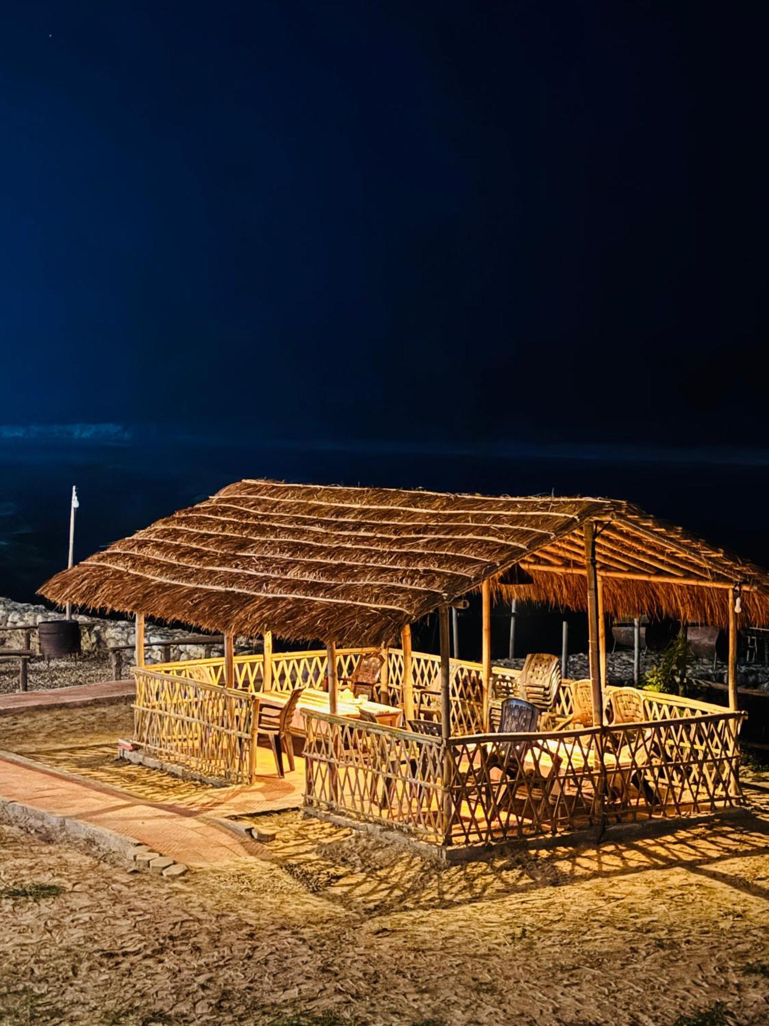Jungle Wildlife Camp Hotel Sauraha Ngoại thất bức ảnh