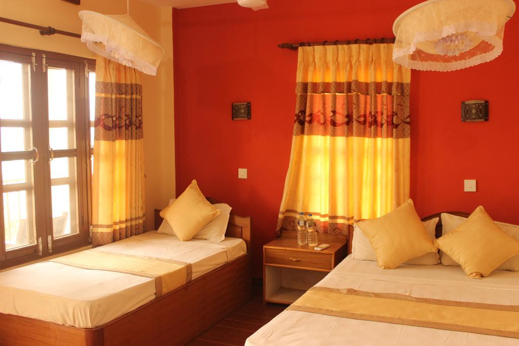 Jungle Wildlife Camp Hotel Sauraha Ngoại thất bức ảnh