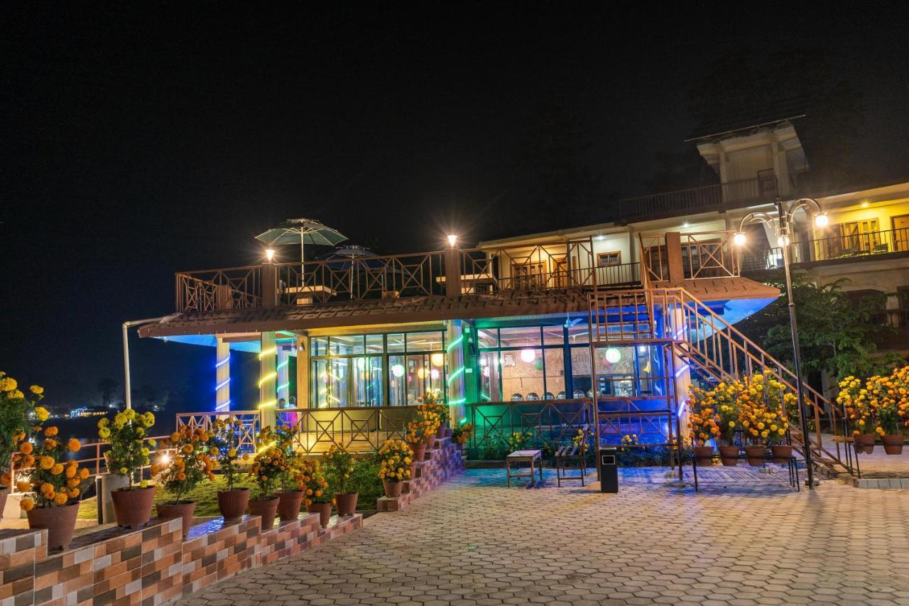 Jungle Wildlife Camp Hotel Sauraha Ngoại thất bức ảnh